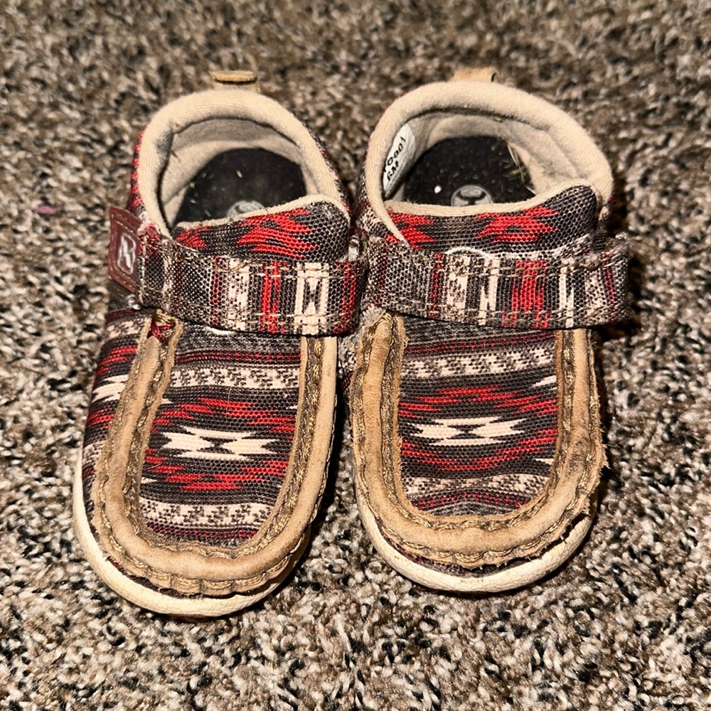 Twisted X Toddler Size 6